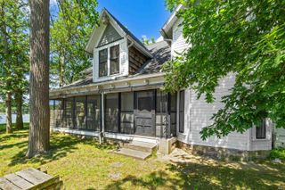 877 Harbor Court, Rome City, IN 46784