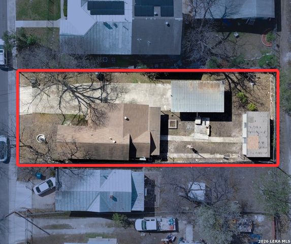 613 N Chupaderas, San Antonio, TX 78207