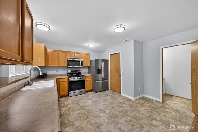 5670 Swift Creek Drive, Mount Vernon, WA 98273