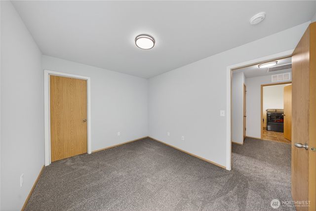 5670 Swift Creek Drive, Mount Vernon, WA 98273