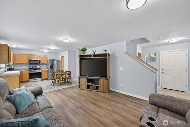 5670 Swift Creek Drive, Mount Vernon, WA 98273