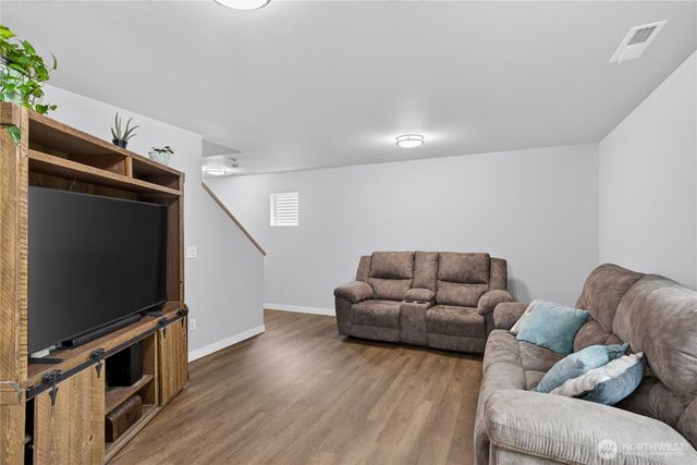 5670 Swift Creek Drive, Mount Vernon, WA 98273