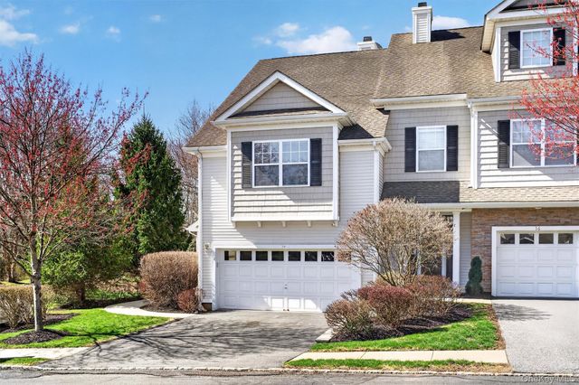 38 Putters Way, Middletown, NY 10940