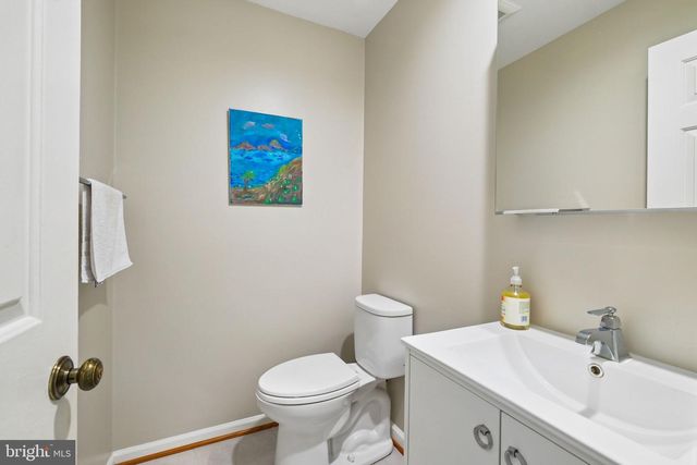 11900 CANFIELD RD, Potomac, MD 20854