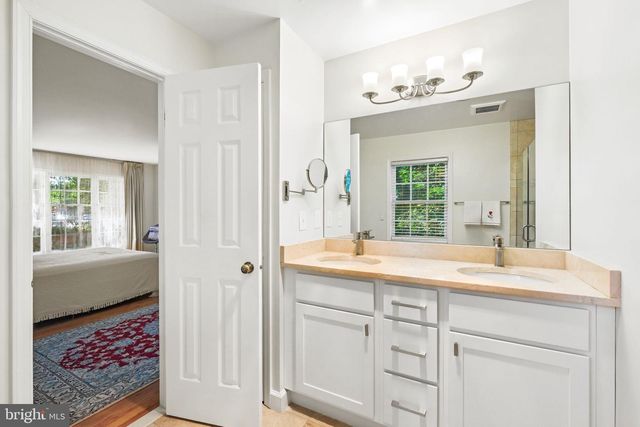11900 CANFIELD RD, Potomac, MD 20854
