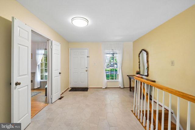 11900 CANFIELD RD, Potomac, MD 20854