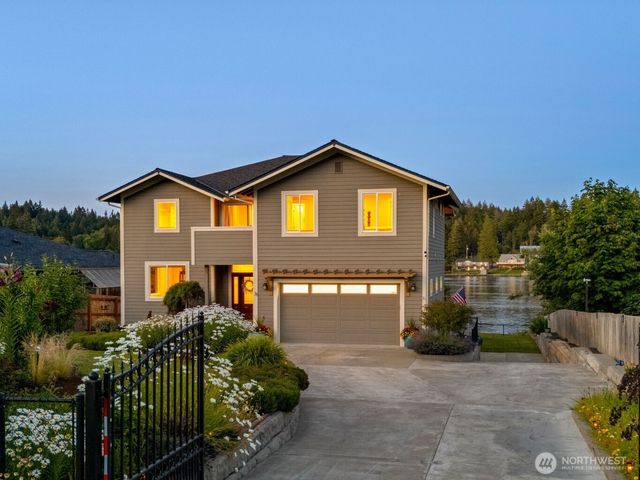 31 SE Skookum View Drive, Shelton, WA 98584