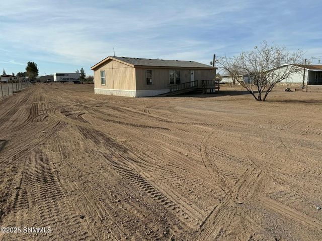 25 Aceituna Lane, Mesquite, NM 88048