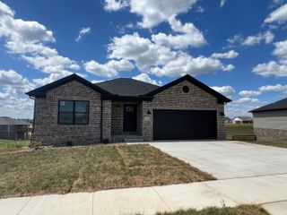 305 Whitley Way, Berea, KY 40403