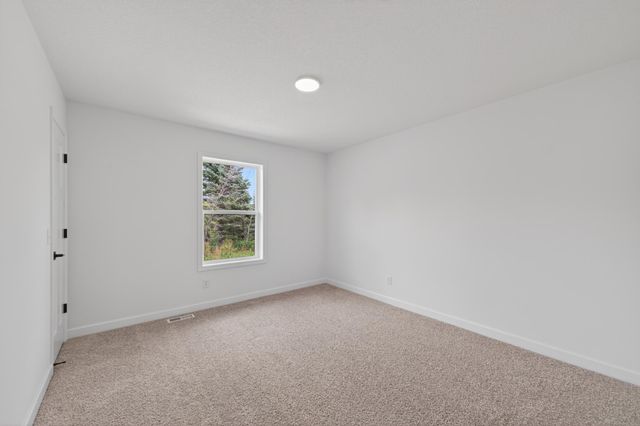 8656 Periwinkle Boulevard, Woodbury, MN 55129