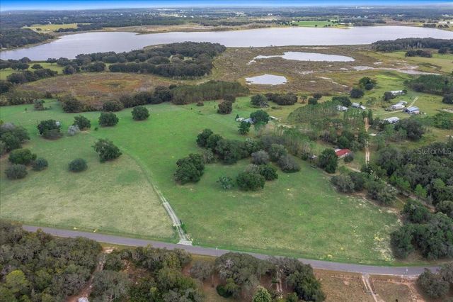 17355 SE 260TH AVENUE ROAD, Umatilla, FL 32784