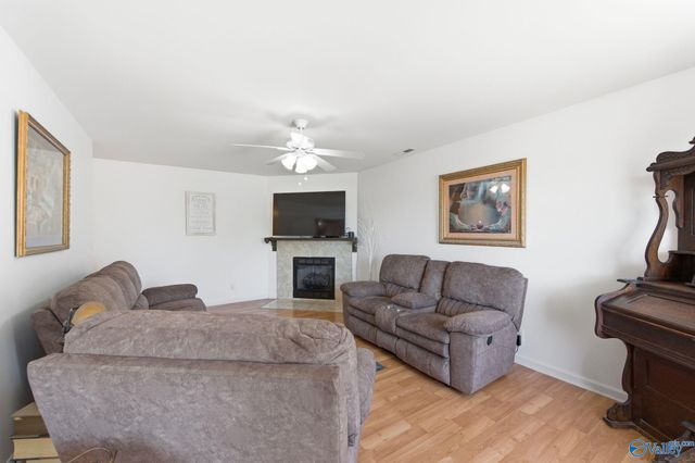 2502 Briarhurst Court NW, Huntsville, AL 35810