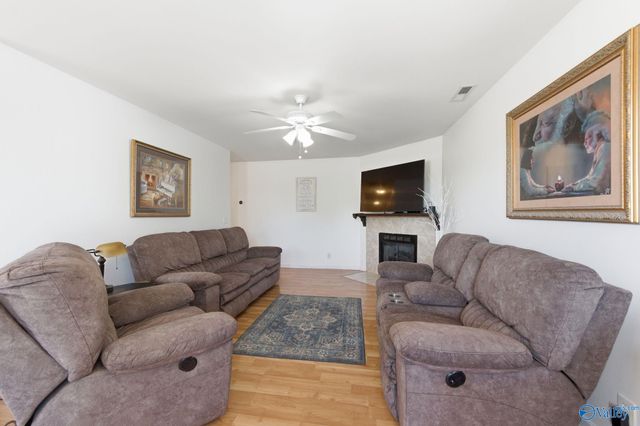 2502 Briarhurst Court NW, Huntsville, AL 35810