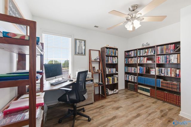 2502 Briarhurst Court NW, Huntsville, AL 35810