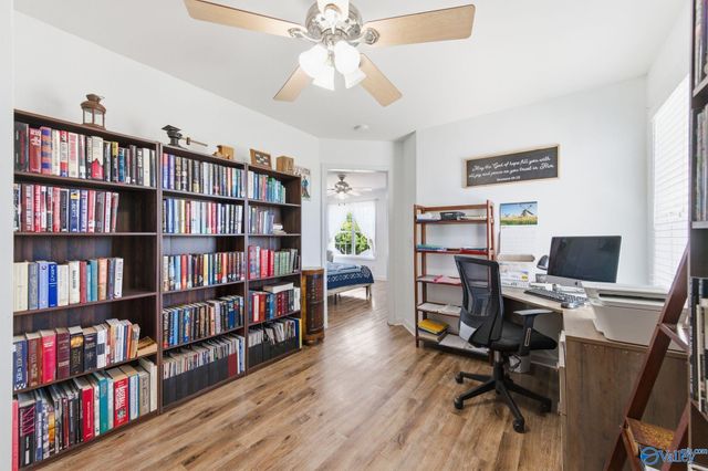 2502 Briarhurst Court NW, Huntsville, AL 35810