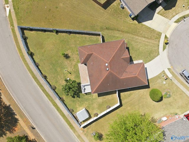 2502 Briarhurst Court NW, Huntsville, AL 35810