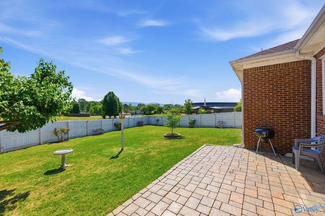 2502 Briarhurst Court NW, Huntsville, AL 35810