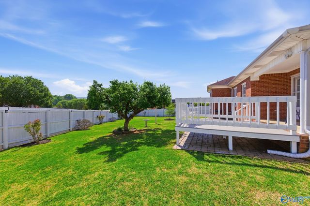 2502 Briarhurst Court NW, Huntsville, AL 35810