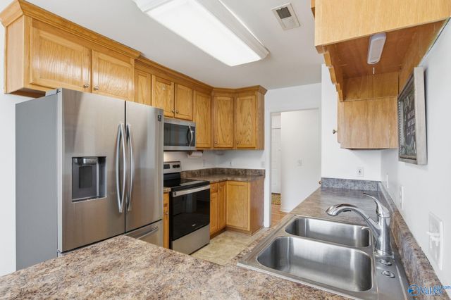 2502 Briarhurst Court NW, Huntsville, AL 35810