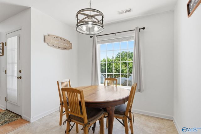 2502 Briarhurst Court NW, Huntsville, AL 35810