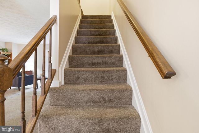 6 CARRIAGE WALK CT, Baltimore, MD 21234