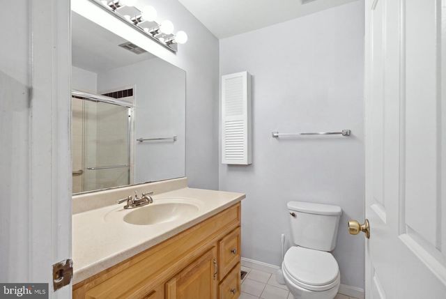6 CARRIAGE WALK CT, Baltimore, MD 21234