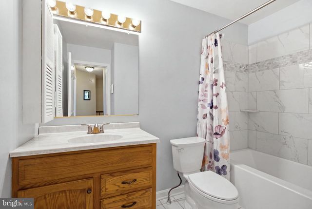 6 CARRIAGE WALK CT, Baltimore, MD 21234
