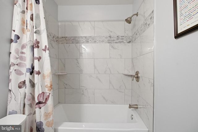6 CARRIAGE WALK CT, Baltimore, MD 21234