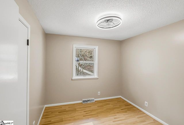 102 Blossom Court, Westminster, SC 29693