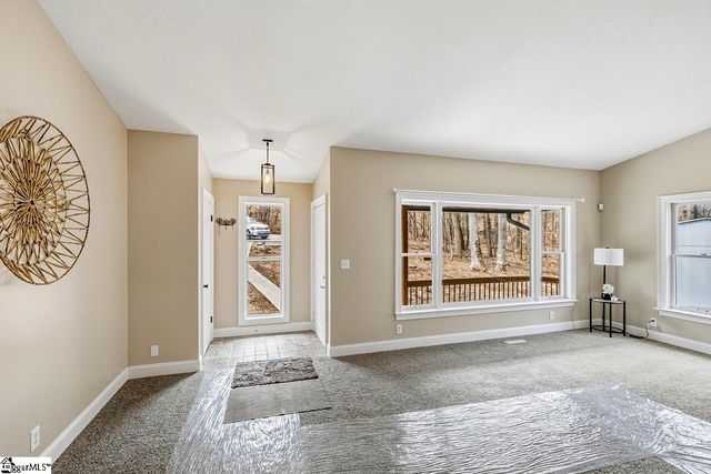 102 Blossom Court, Westminster, SC 29693