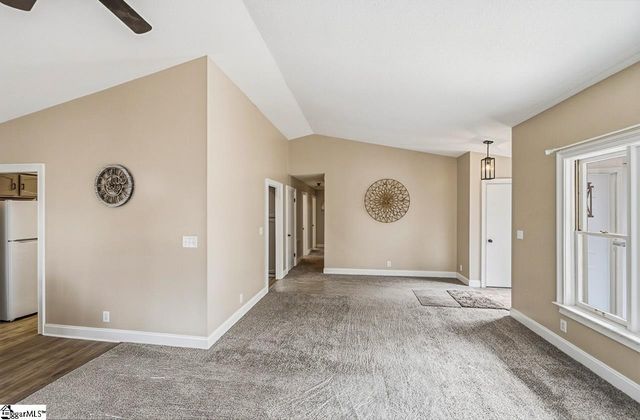 102 Blossom Court, Westminster, SC 29693