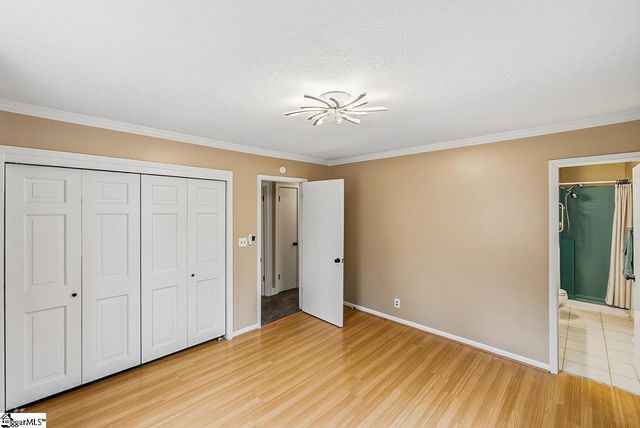 102 Blossom Court, Westminster, SC 29693