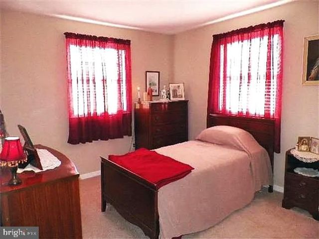 127 KAREN CT, Mullica Hill, NJ 08062