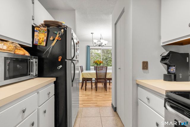 10 Pineview Drive C, Branford, CT 06405