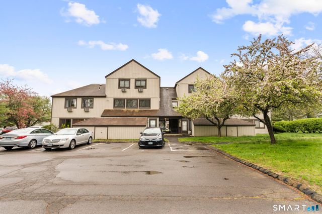 10 Pineview Drive C, Branford, CT 06405