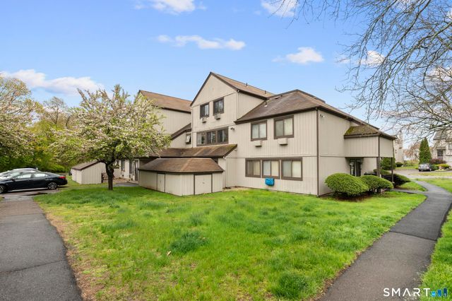10 Pineview Drive C, Branford, CT 06405