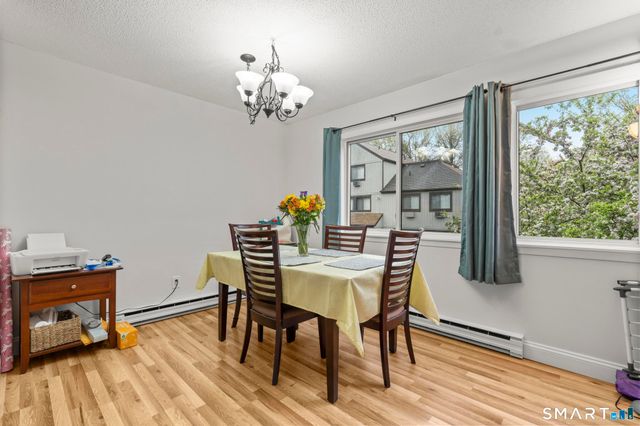 10 Pineview Drive C, Branford, CT 06405
