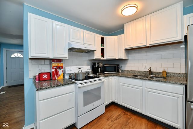 8704 Montery Road, Indianapolis, IN 46226