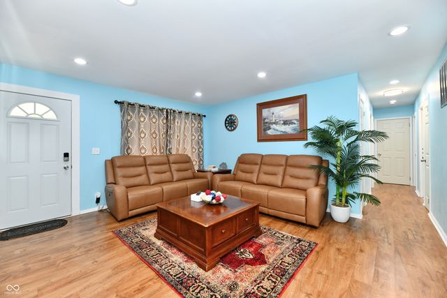 8704 Montery Road, Indianapolis, IN 46226