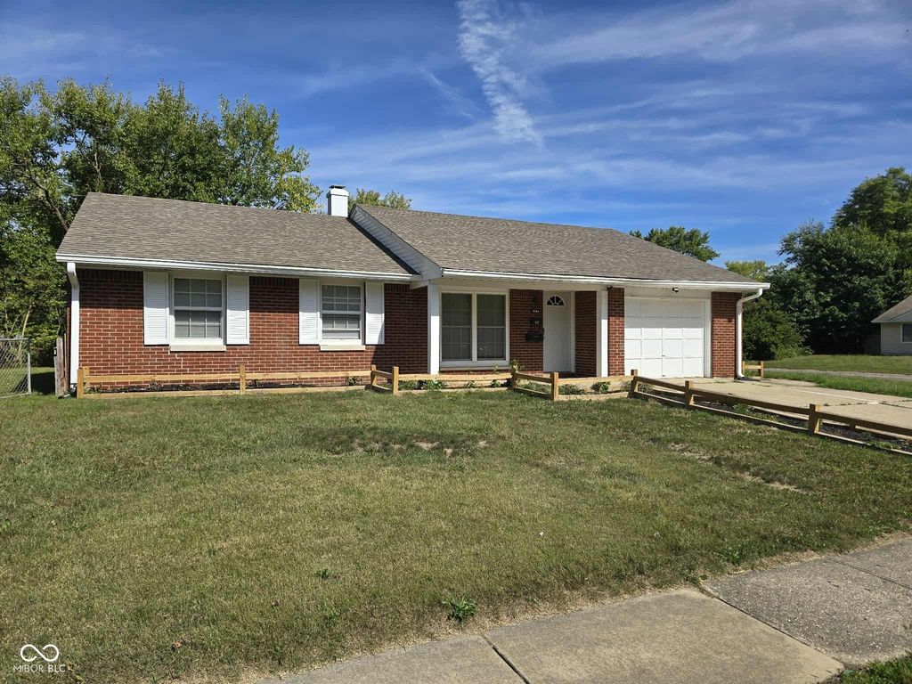 8704 Montery Road, Indianapolis, IN 46226