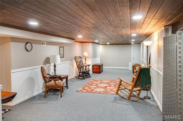 6607 Wenzel Road, Alton, IL 62002