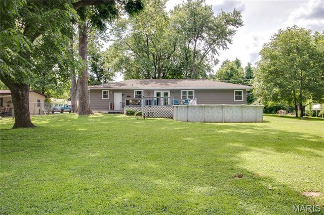 6607 Wenzel Road, Alton, IL 62002