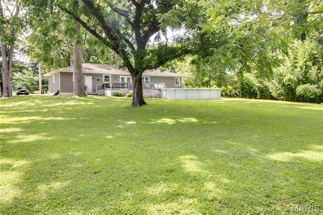 6607 Wenzel Road, Alton, IL 62002