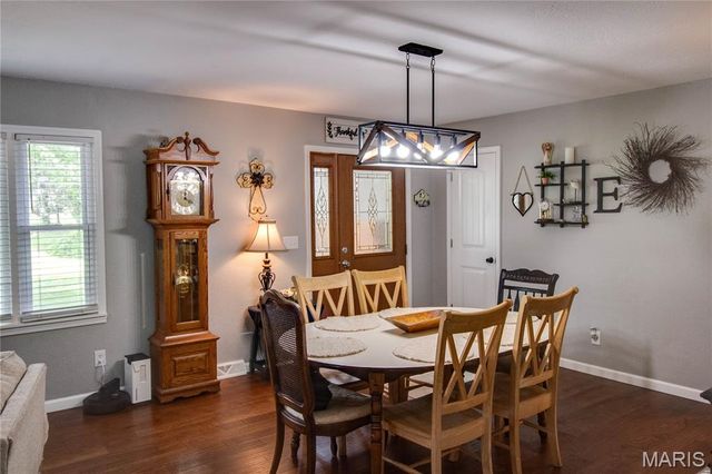6607 Wenzel Road, Alton, IL 62002