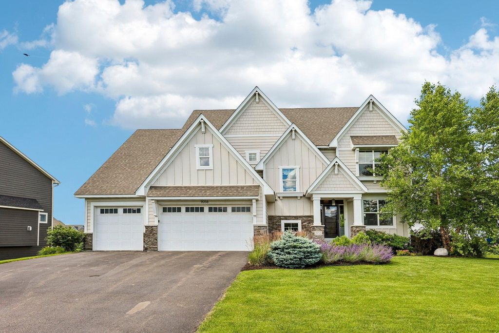 9058 Bur Oak Road, Woodbury, MN 55129 — exterior