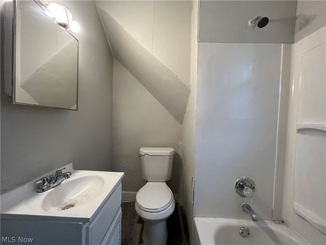 11125 Forest Avenue, Cleveland, OH 44104