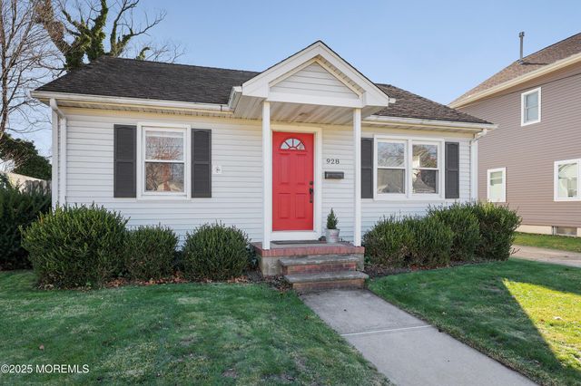 928 Park Place, Red Bank, NJ 07701