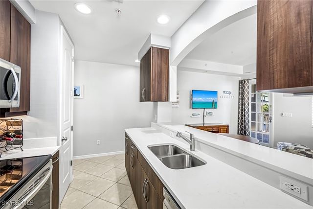 4633 Estero BLVD 201, Fort Myers Beach, FL 33931