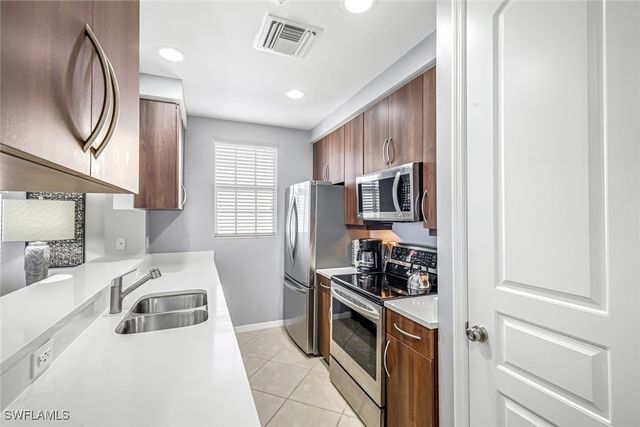 4633 Estero BLVD 201, Fort Myers Beach, FL 33931