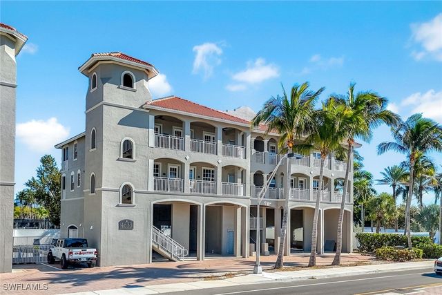 4633 Estero BLVD 201, Fort Myers Beach, FL 33931